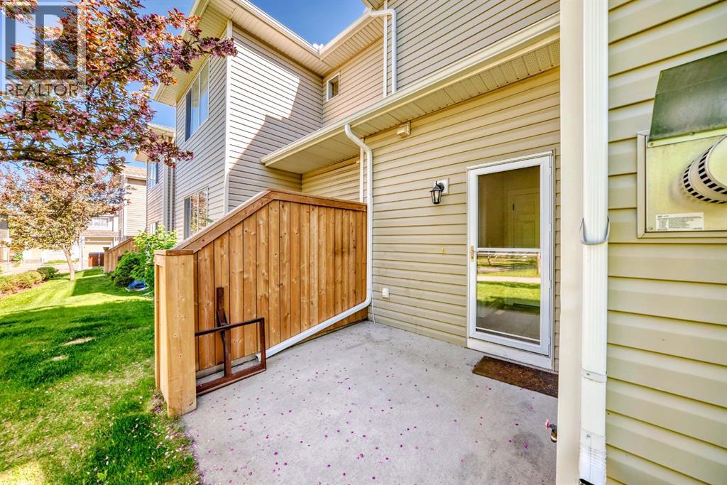 Single Family House for Sale in  Bridleridge Manor SW Bridlewood Calgary 