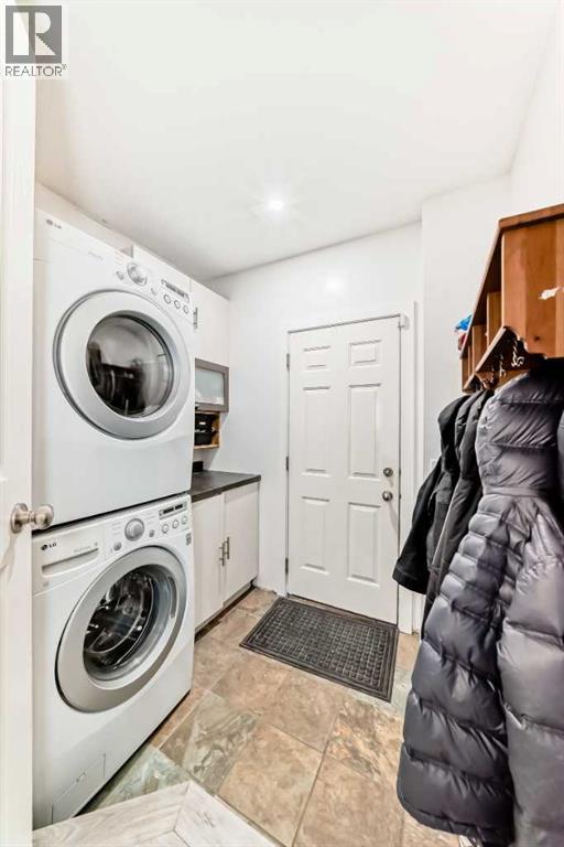 Photo 12 of 246 New Brighton Mews Se, Calgary AB