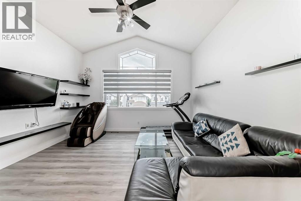 Photo 21 of 246 New Brighton Mews Se, Calgary AB