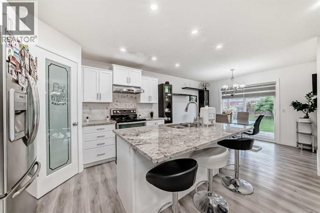 Photo 7 of 246 New Brighton Mews Se, Calgary AB