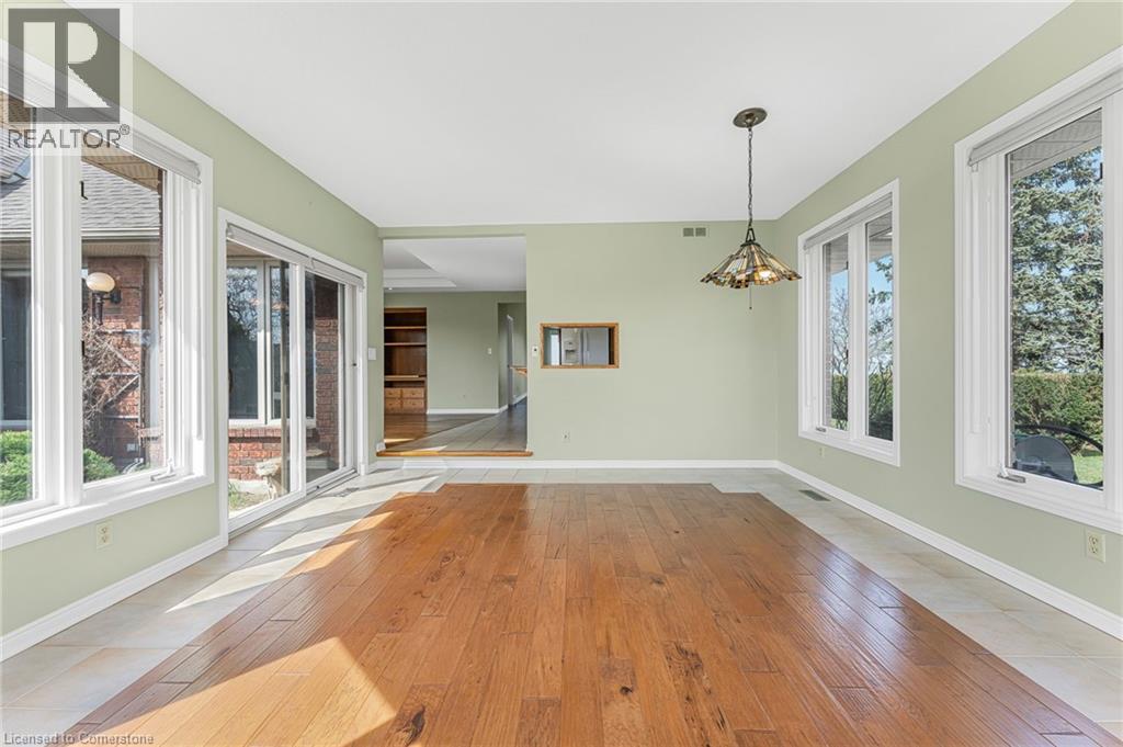 Photo 25 of 3503 Lakeshore Road, Lincoln ON