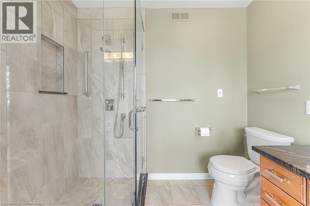 Photo 10 of 3503 Lakeshore Road, Lincoln ON