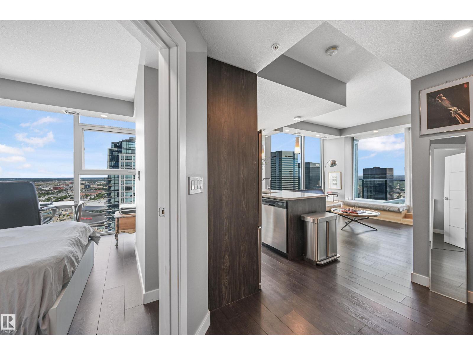 Photo 10 of 3003 10180 103 St Nw, Edmonton AB