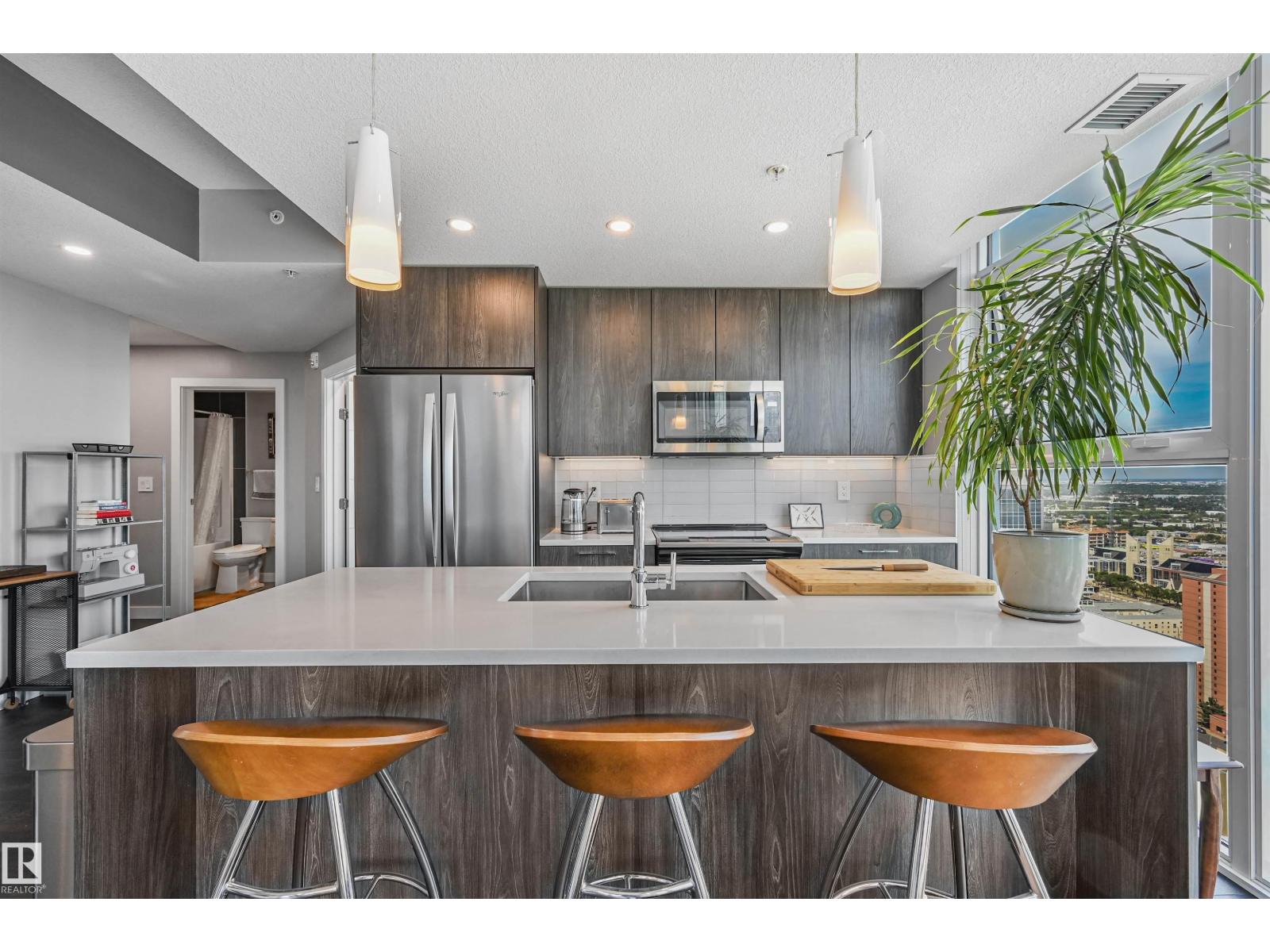 Photo 11 of 3003 10180 103 St Nw, Edmonton AB