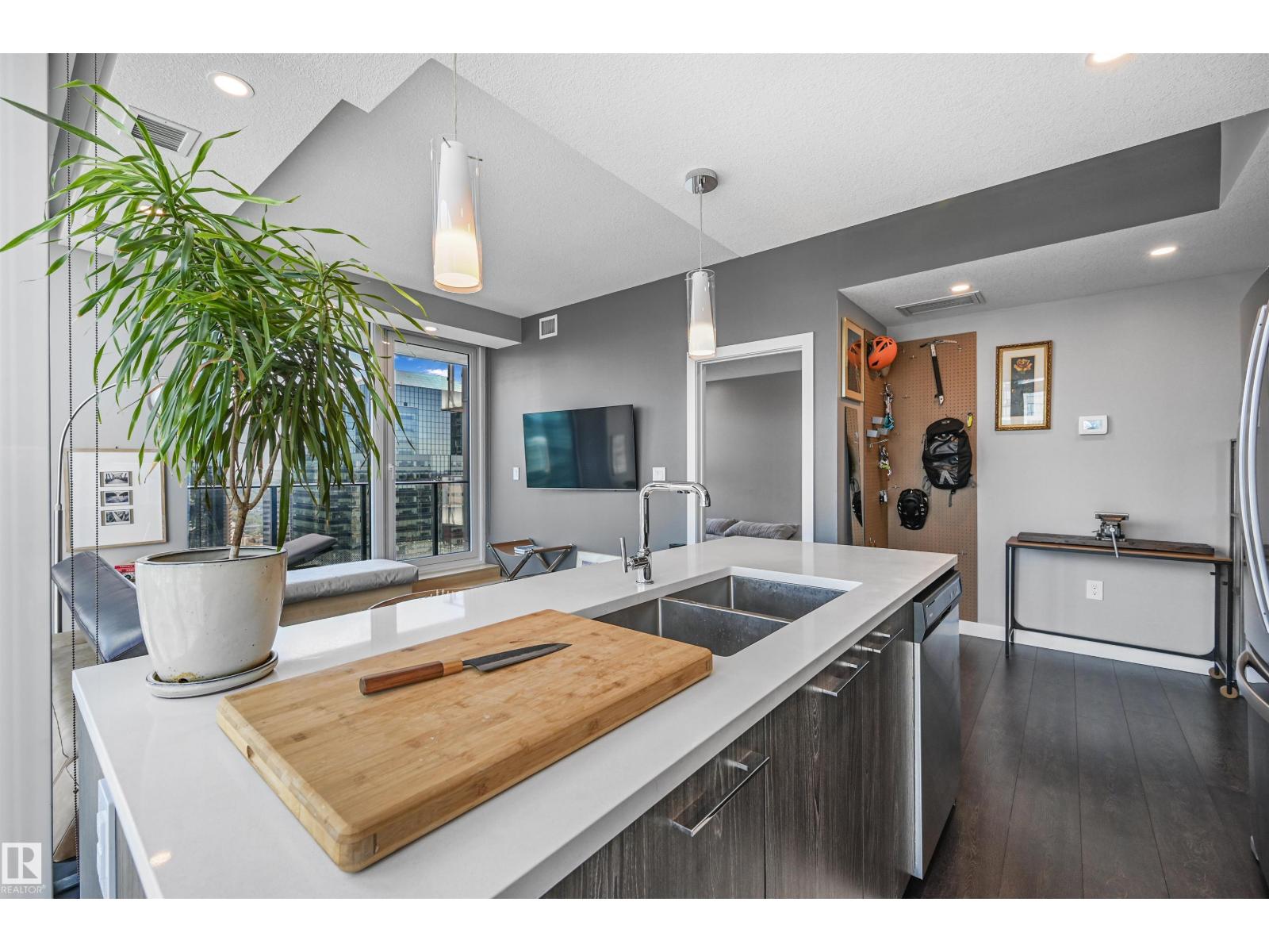 Photo 19 of 3003 10180 103 St Nw, Edmonton AB