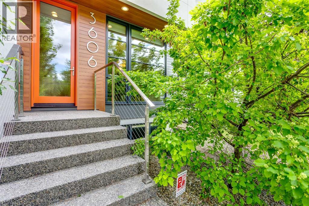 Photo 2 of 3606 3 Street Nw, Calgary AB