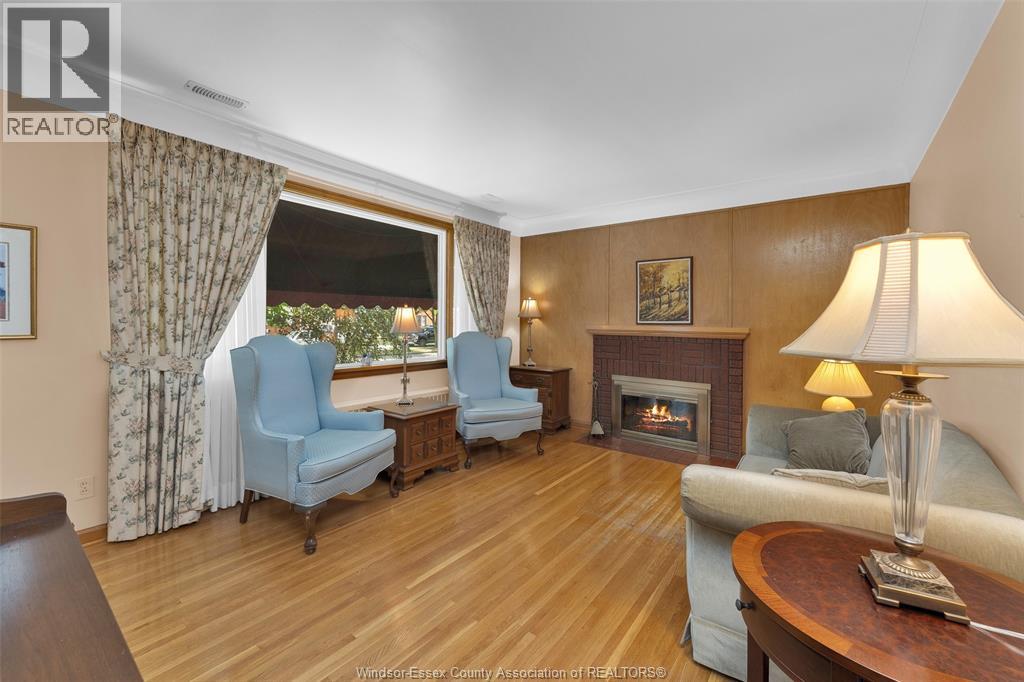 Photo 14 of 1218 Belle Isle View Boulevard, Windsor ON