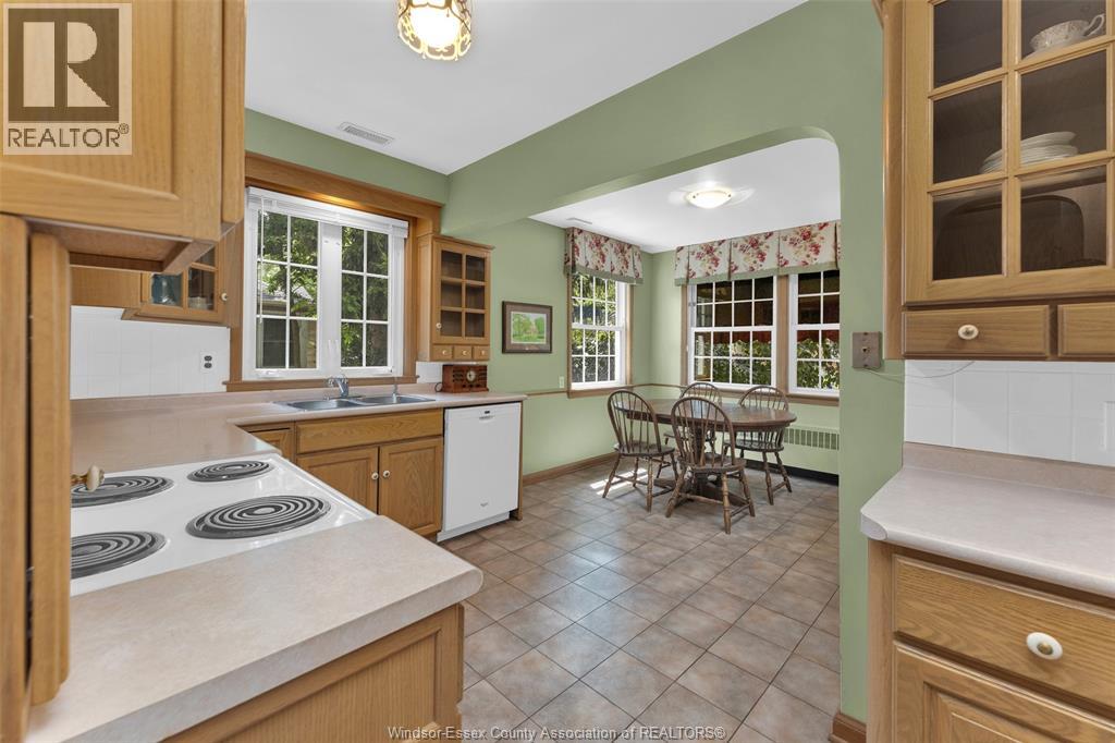 Photo 21 of 1218 Belle Isle View Boulevard, Windsor ON