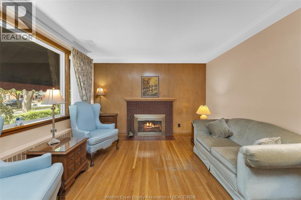 Photo 13 of 1218 Belle Isle View Boulevard, Windsor ON