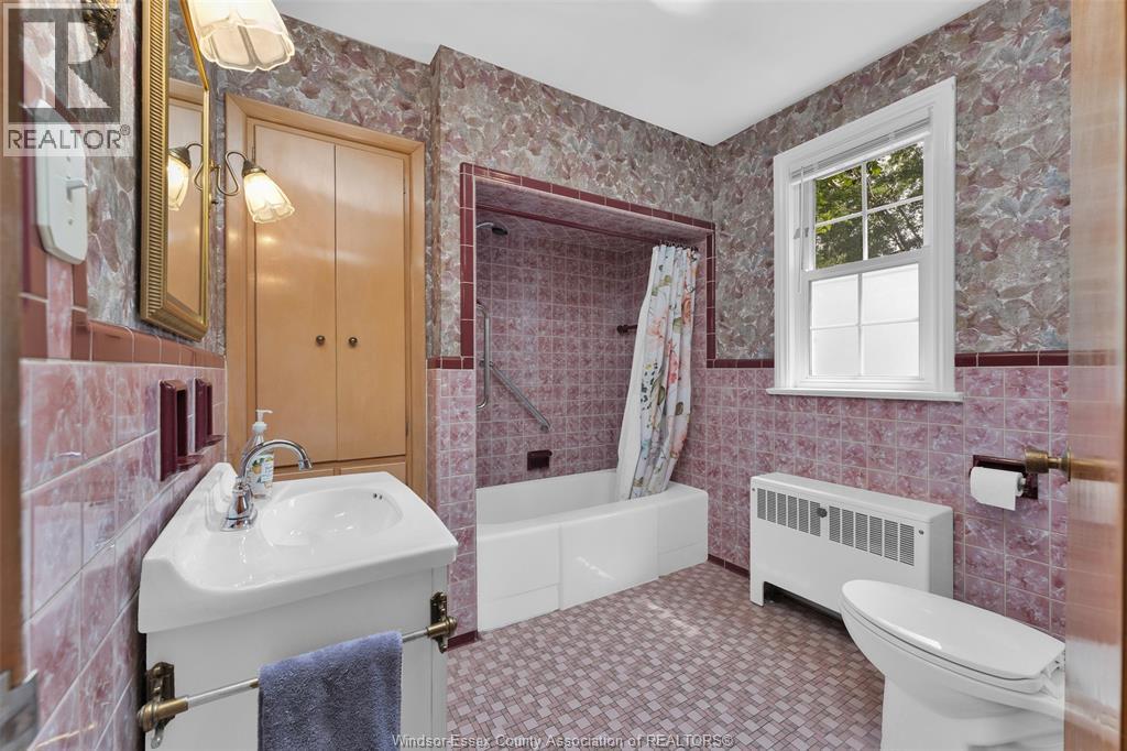 Photo 23 of 1218 Belle Isle View Boulevard, Windsor ON