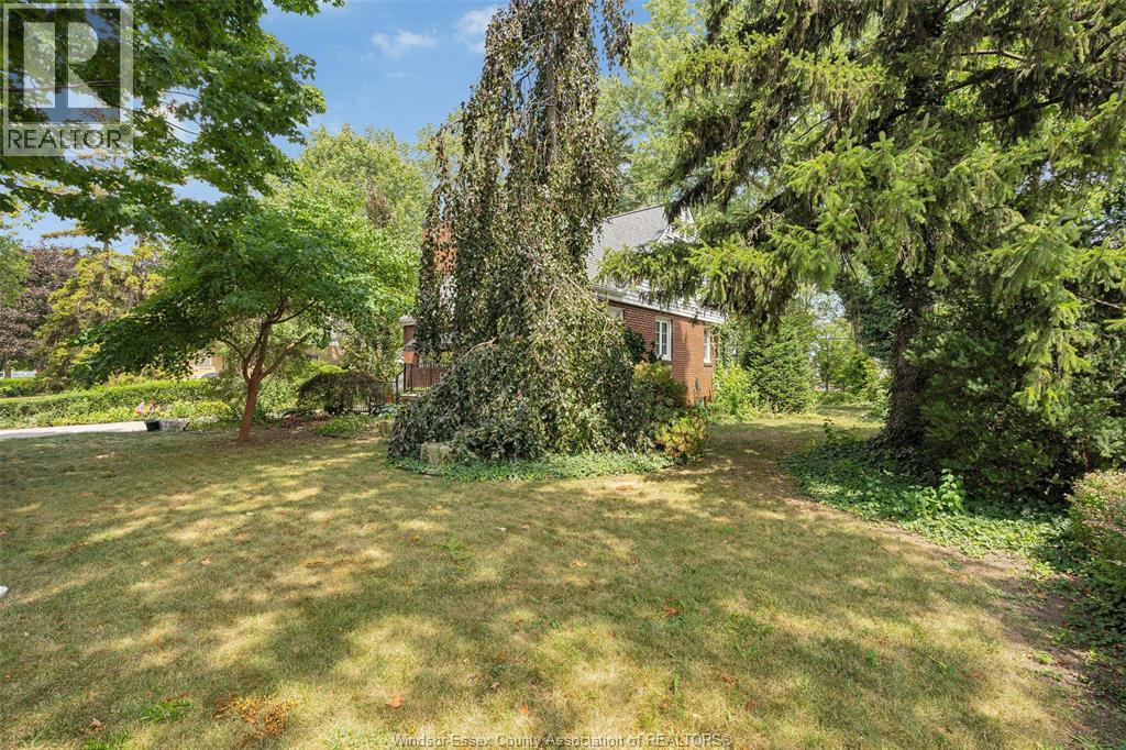 Photo 6 of 1218 Belle Isle View Boulevard, Windsor ON