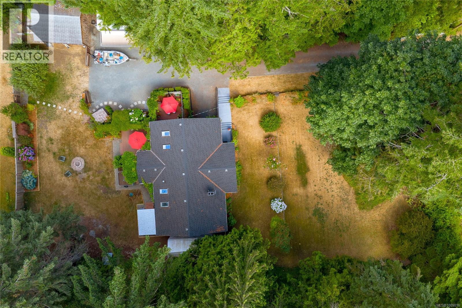 Photo 77 of 6368 Island Hwy W, Qualicum Beach BC
