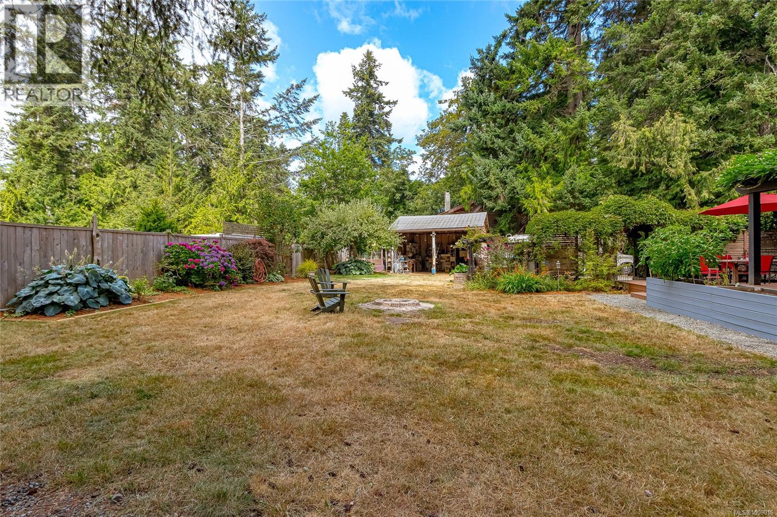 Photo 75 of 6368 Island Hwy W, Qualicum Beach BC