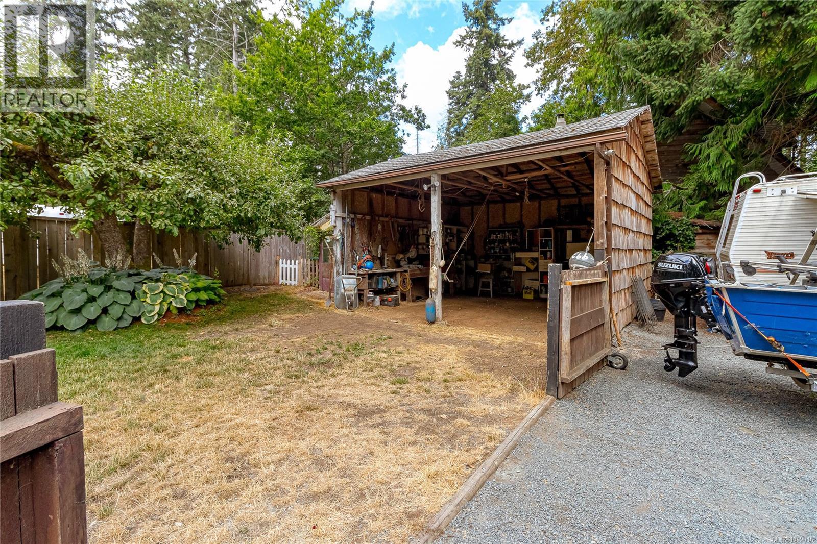 Photo 61 of 6368 Island Hwy W, Qualicum Beach BC