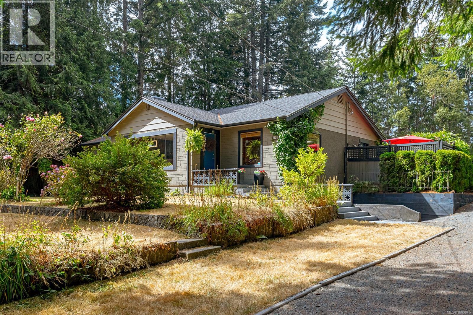 Photo 48 of 6368 Island Hwy W, Qualicum Beach BC