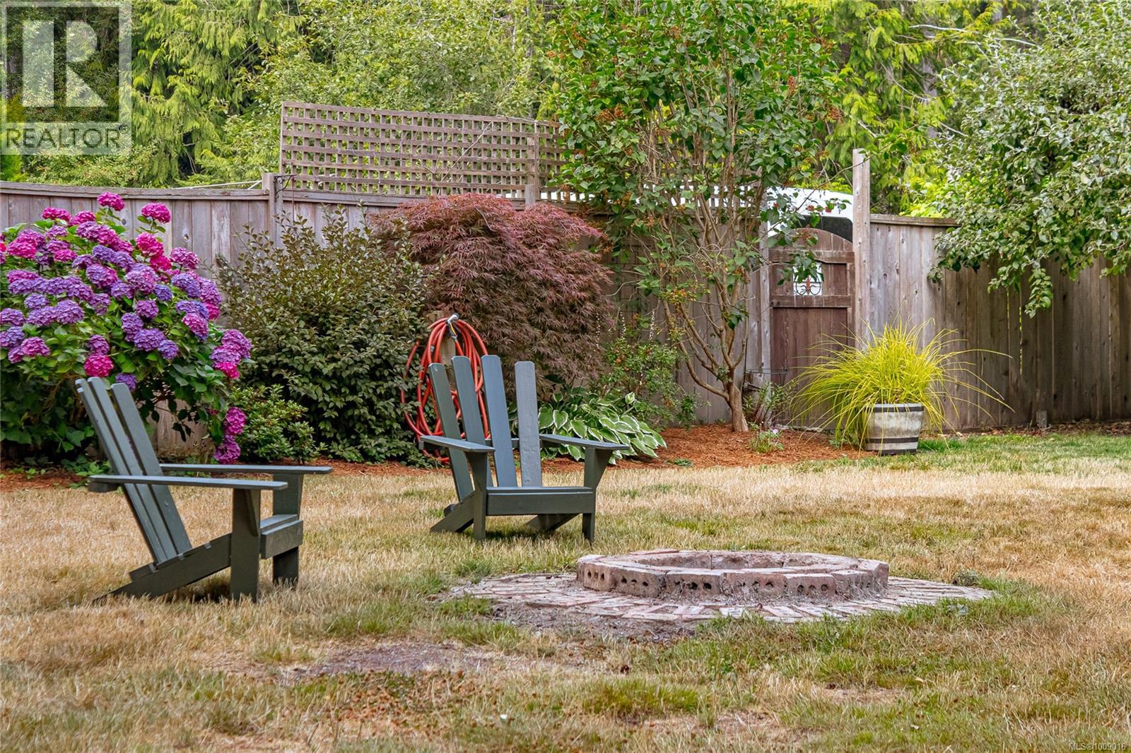 Photo 76 of 6368 Island Hwy W, Qualicum Beach BC