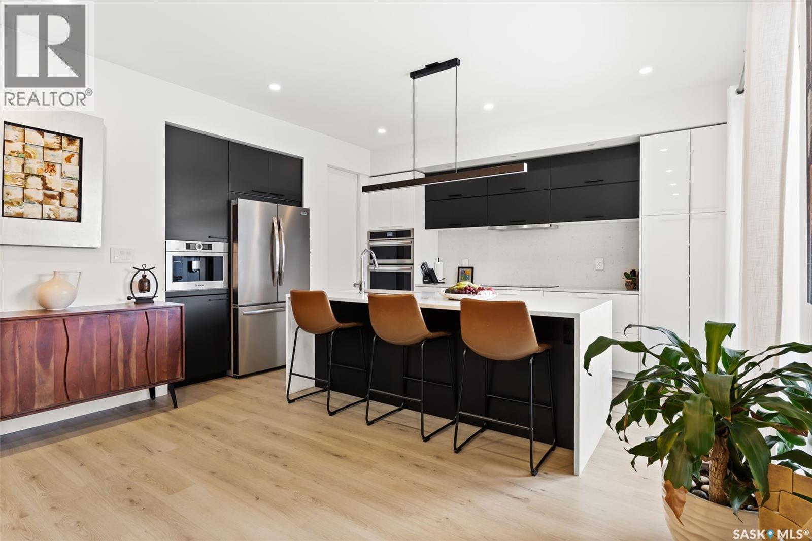 Photo 10 of 4313 Wakeling Street, Regina SK