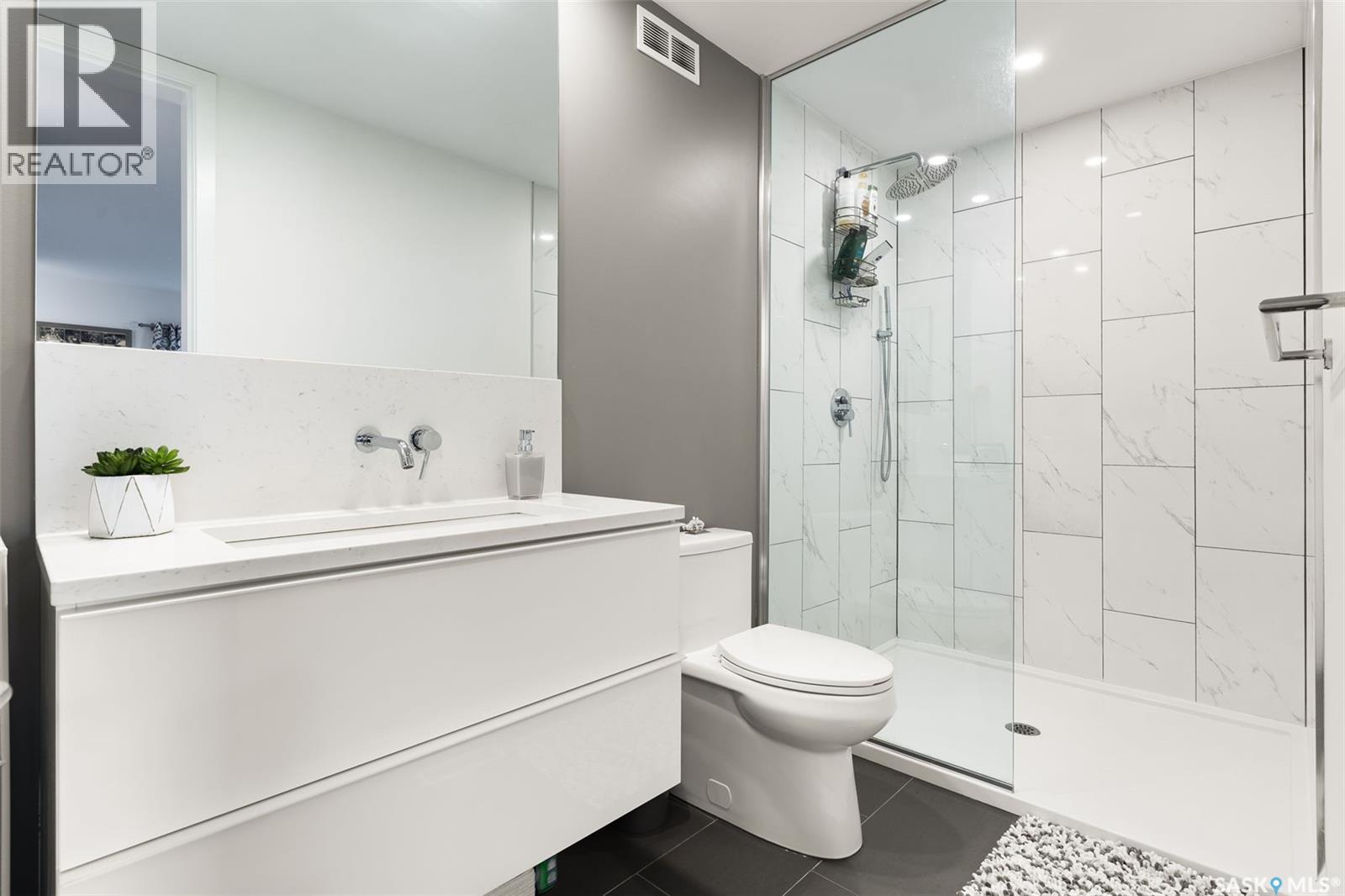 Photo 27 of 4313 Wakeling Street, Regina SK