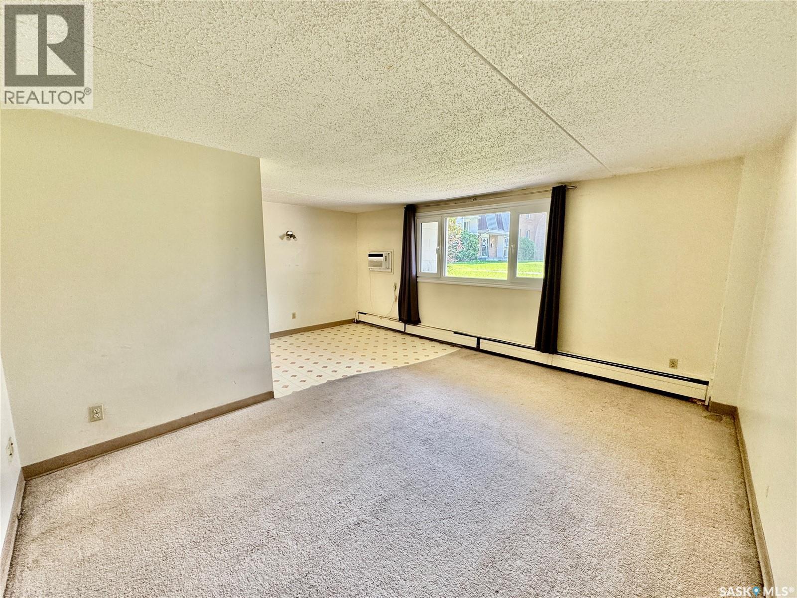 Photo 16 of 11 27 Centennial Street, Regina SK