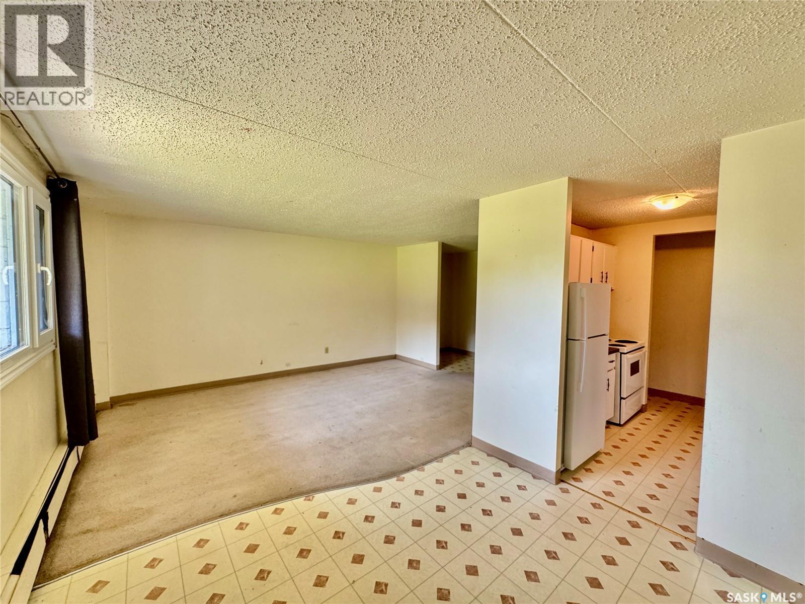 Photo 13 of 11 27 Centennial Street, Regina SK