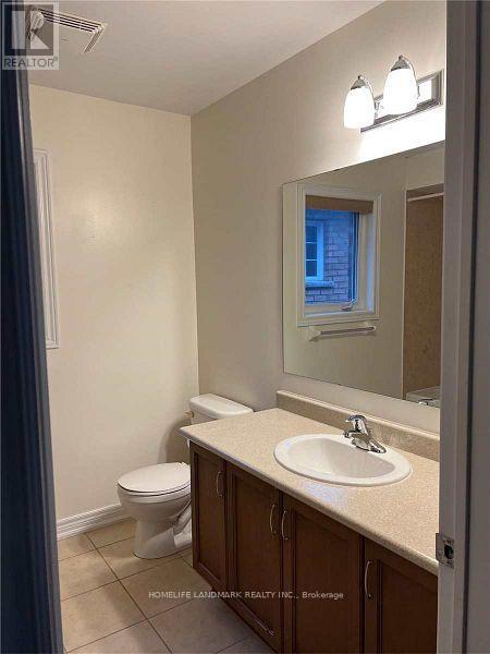 Photo 3 of 127 Alpaca Drive, Richmond Hill ON
