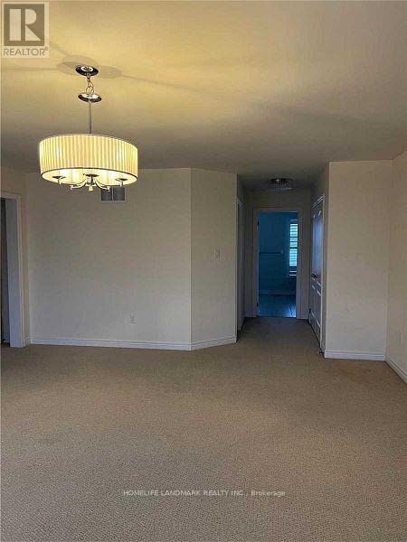 Photo 12 of 127 Alpaca Drive, Richmond Hill ON