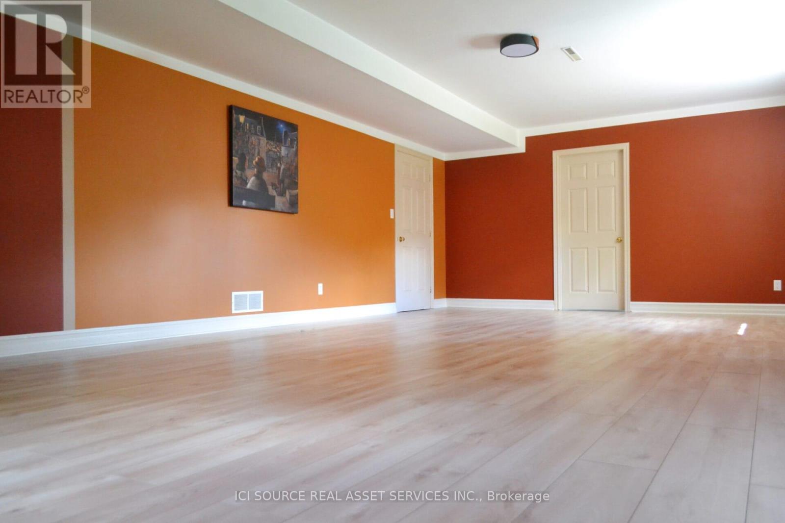 Photo 7 of 640 Delaware Avenue, Lasalle ON