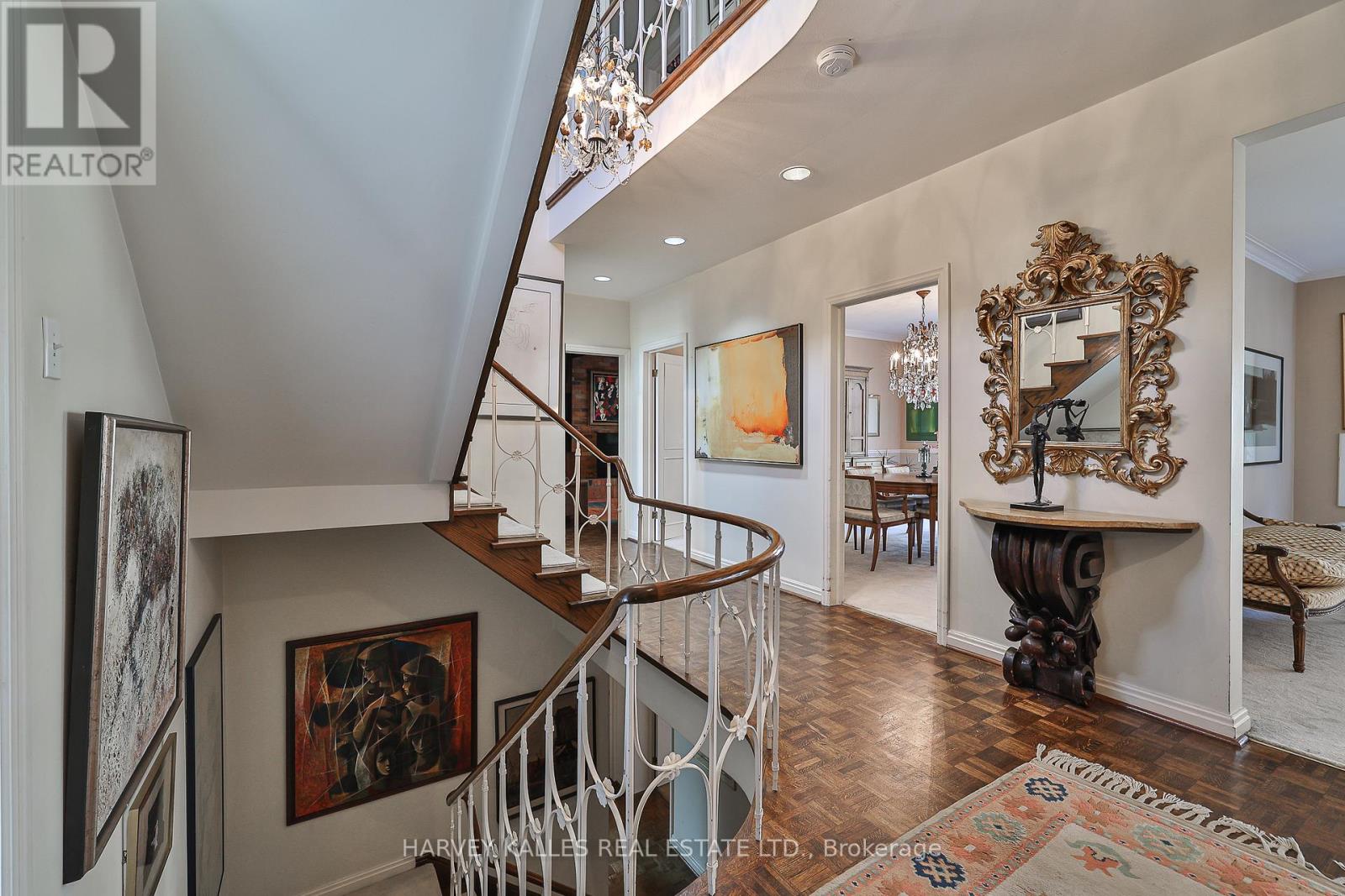 Photo 10 of 38 Fifeshire Road, Toronto ON