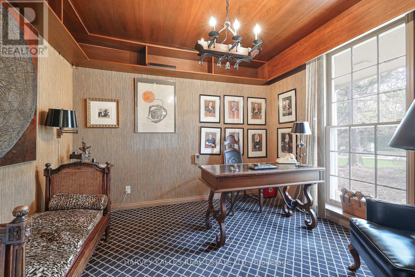 Photo 24 of 38 Fifeshire Road, Toronto ON