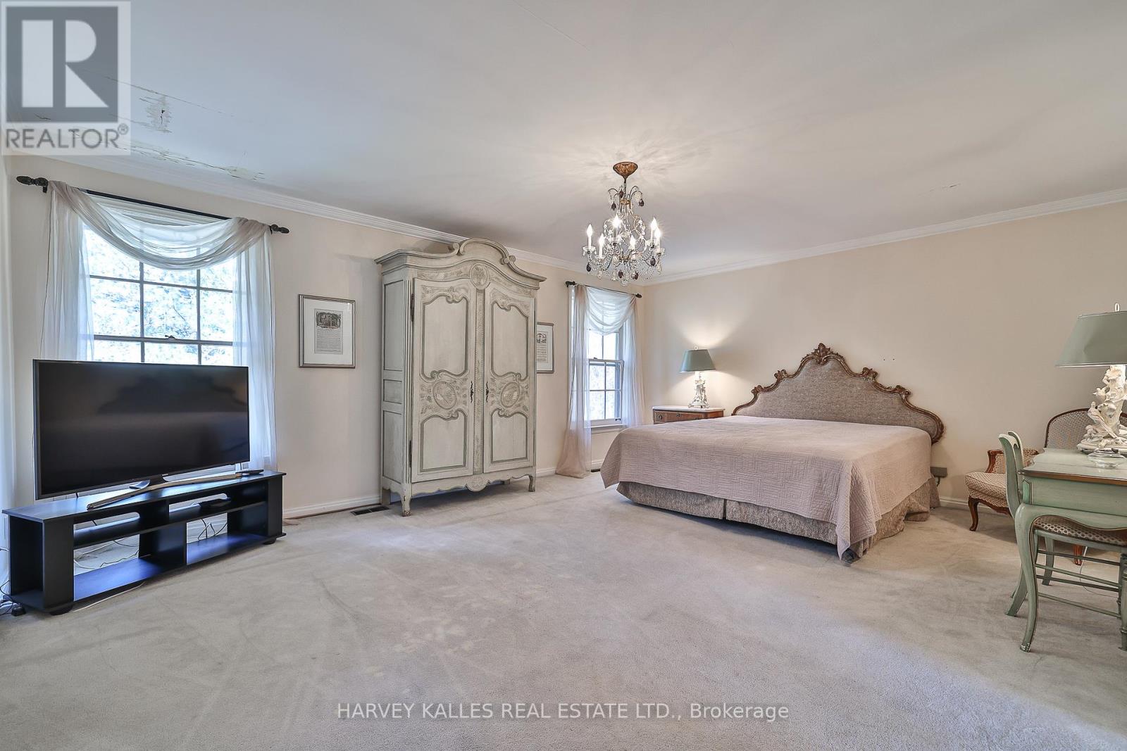 Photo 27 of 38 Fifeshire Road, Toronto ON