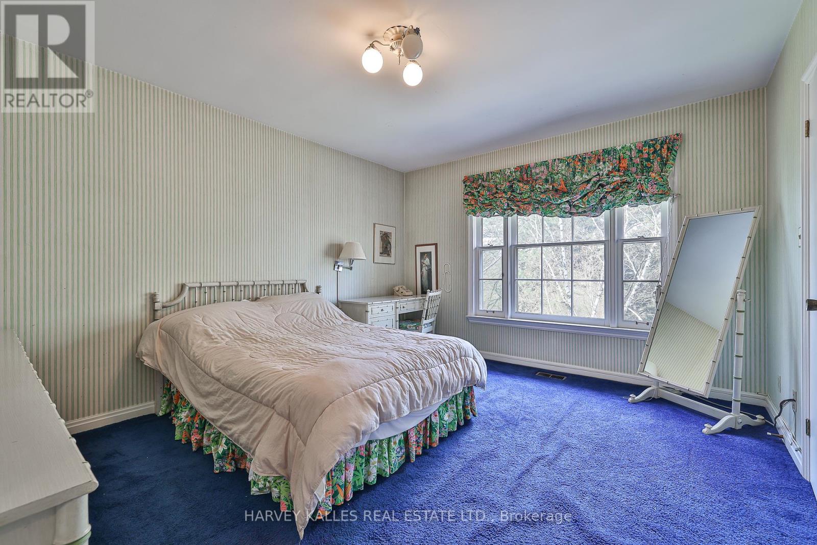 Photo 35 of 38 Fifeshire Road, Toronto ON
