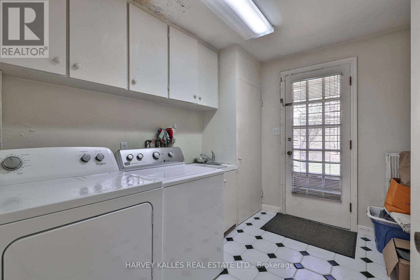 Photo 45 of 38 Fifeshire Road, Toronto ON