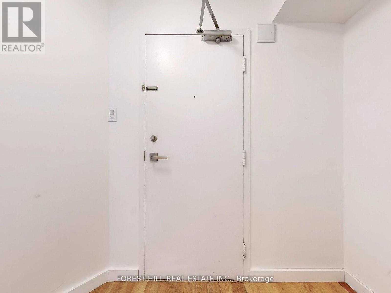 Photo 28 of 901 725 King Street W, Toronto ON
