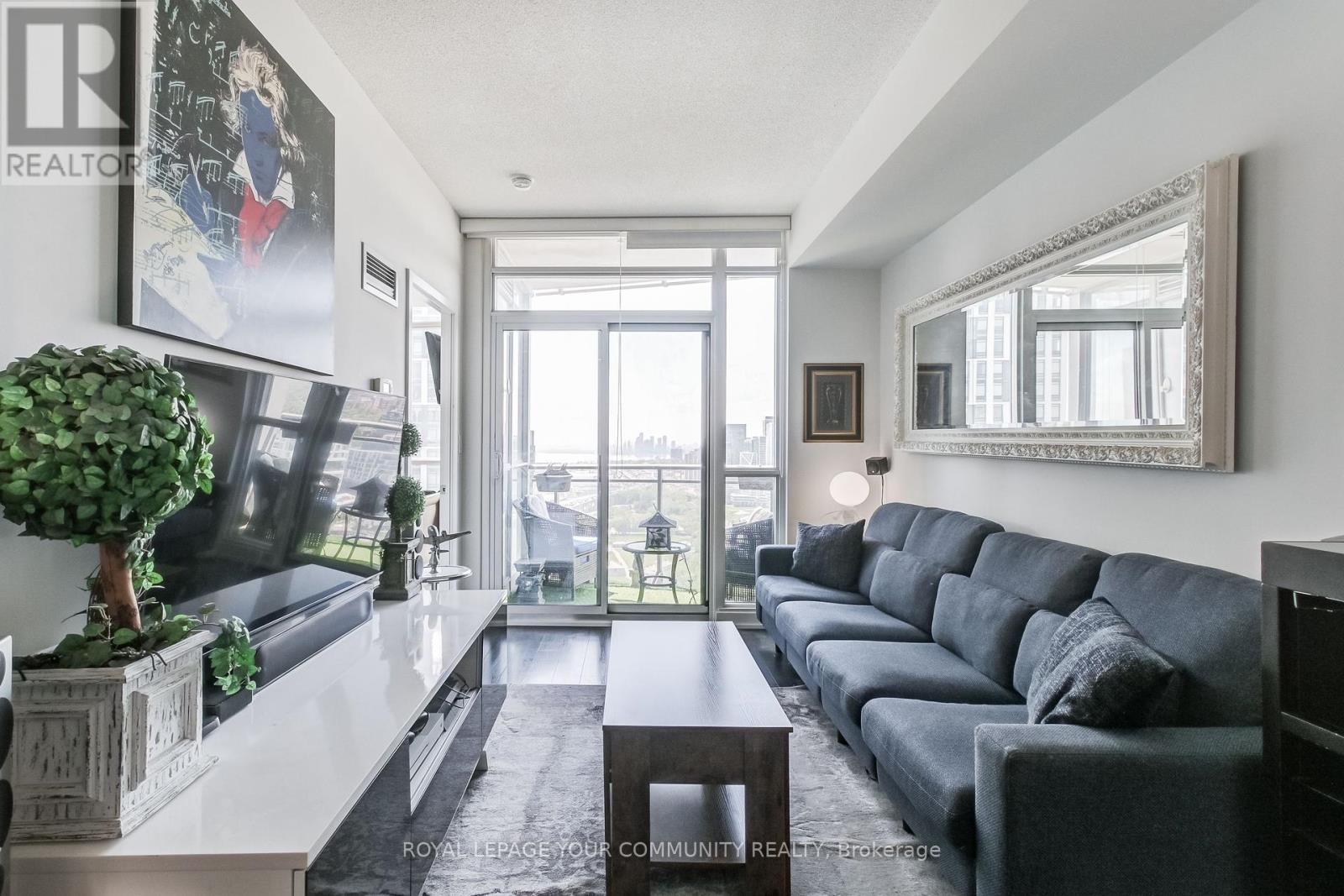 Photo 20 of 3611 21 Iceboat Terrace, Toronto ON