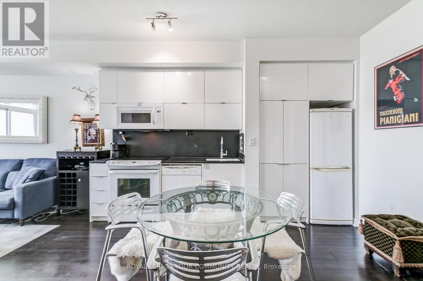 Photo 27 of 3611 21 Iceboat Terrace, Toronto ON