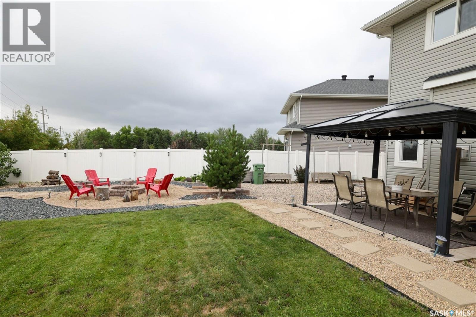 Photo 10 of 2691 Makowsky Crescent, Regina SK