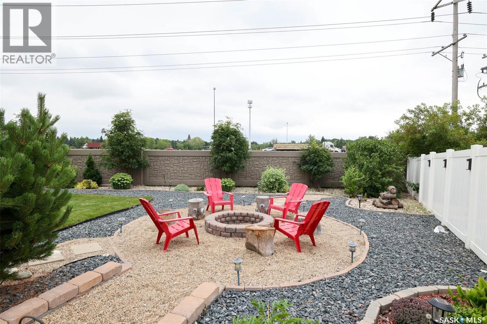 Photo 11 of 2691 Makowsky Crescent, Regina SK