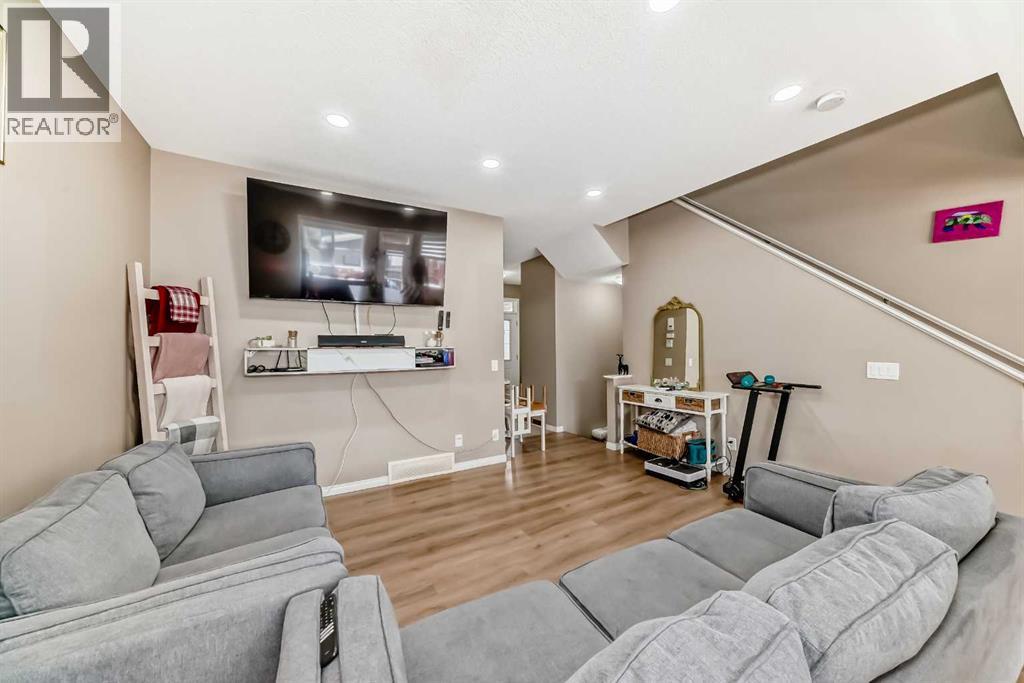Photo 37 of 62 Evansridge Crescent Nw, Calgary AB