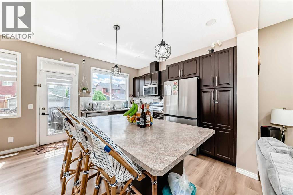 Photo 18 of 62 Evansridge Crescent Nw, Calgary AB