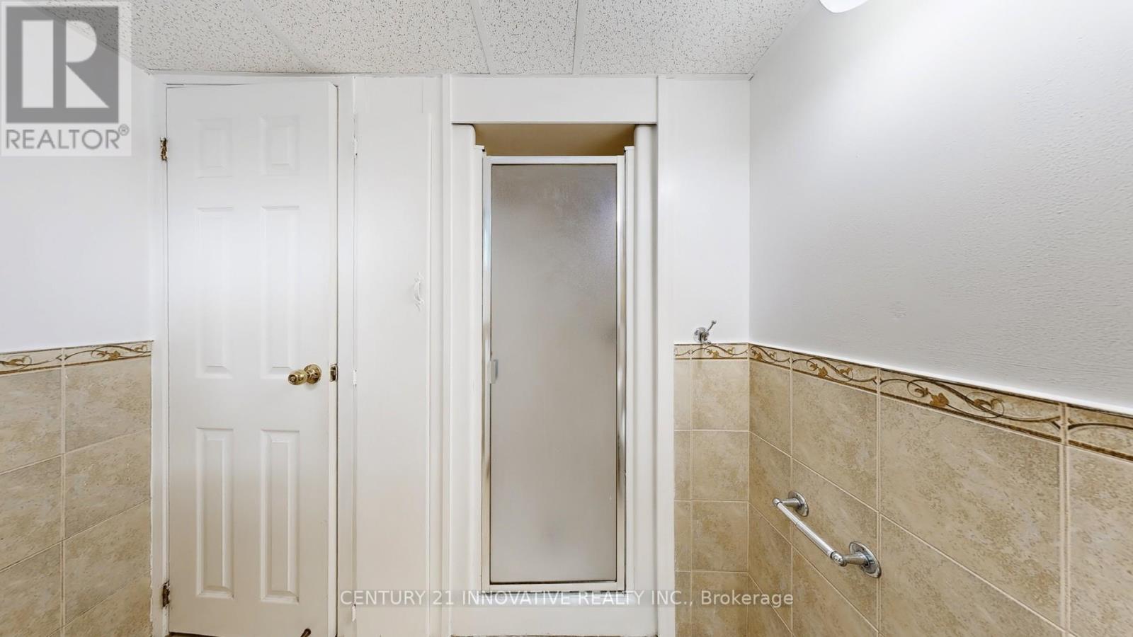 Photo 37 of 140 Benleigh Drive, Toronto ON