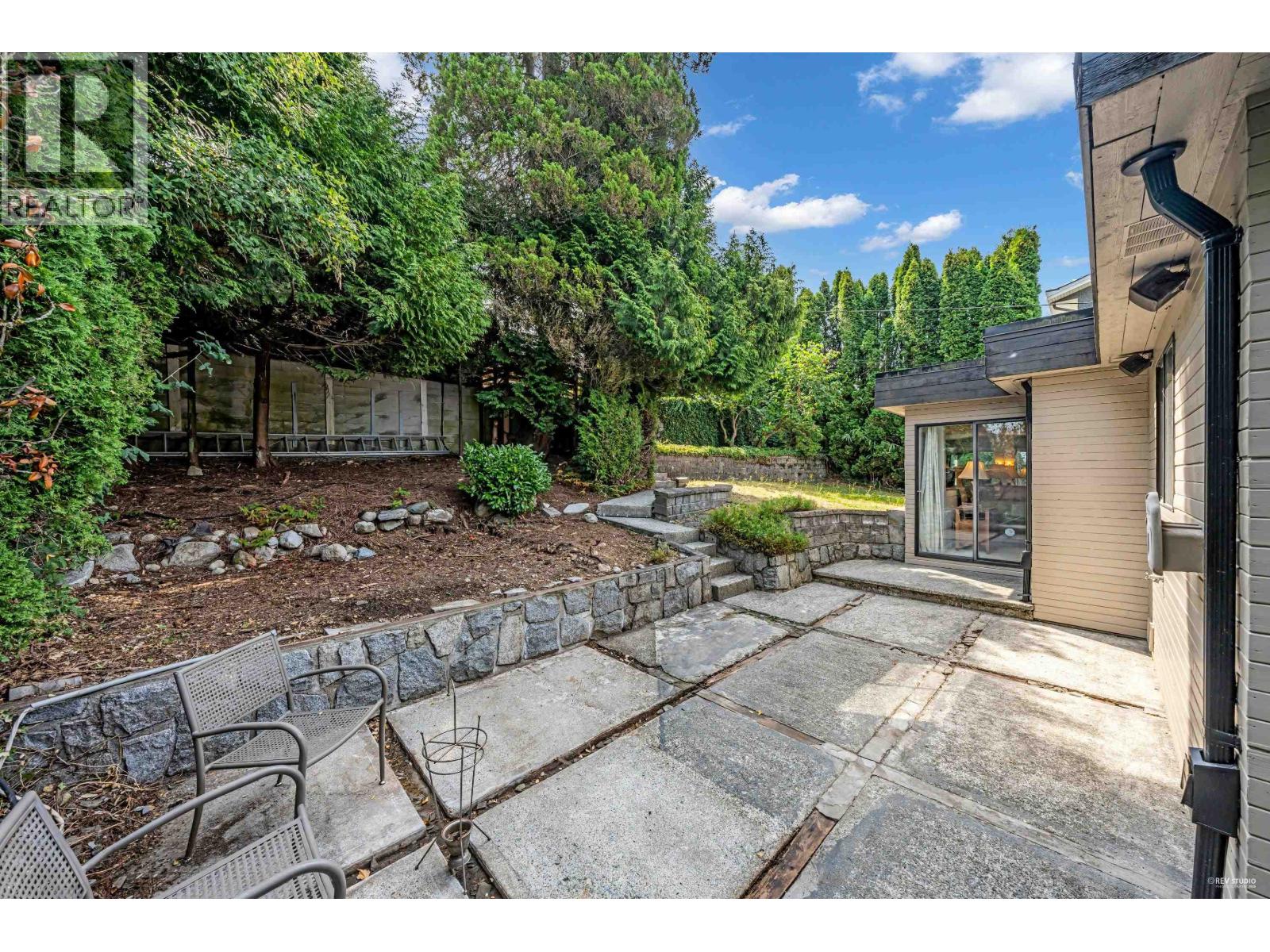 Photo 33 of 7238 Braeside Drive, Burnaby BC
