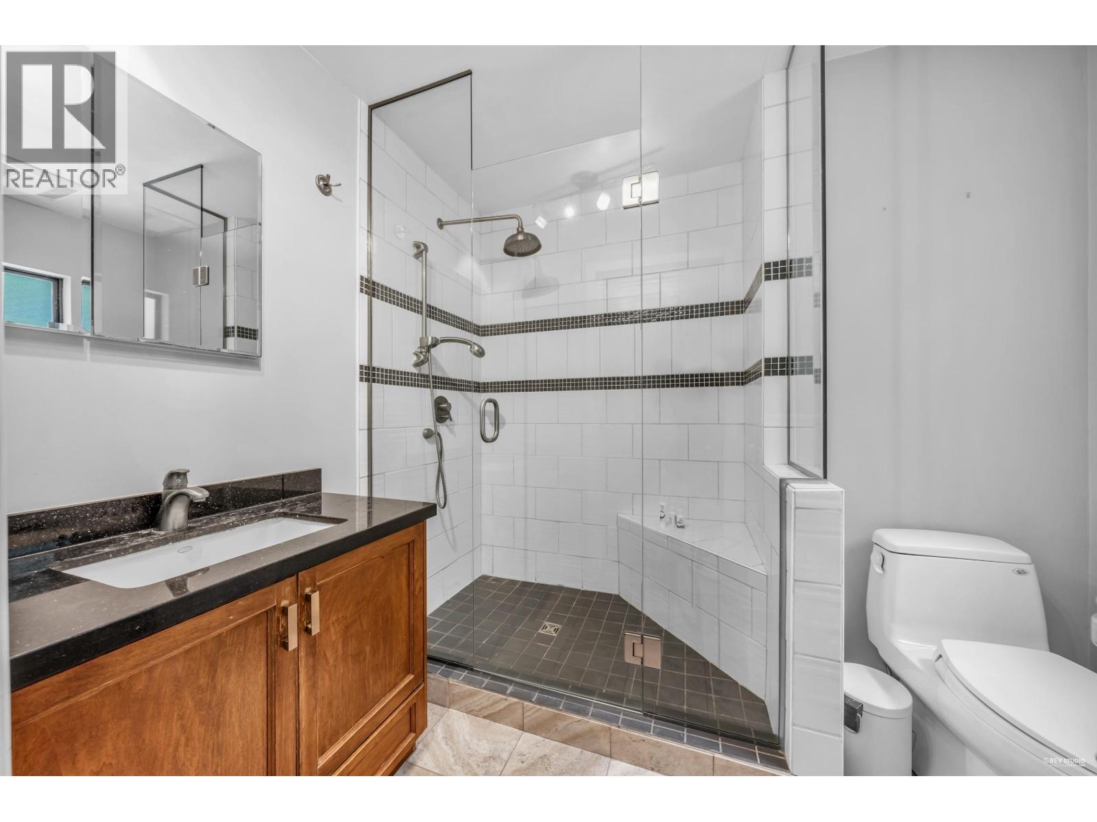 Photo 22 of 7238 Braeside Drive, Burnaby BC