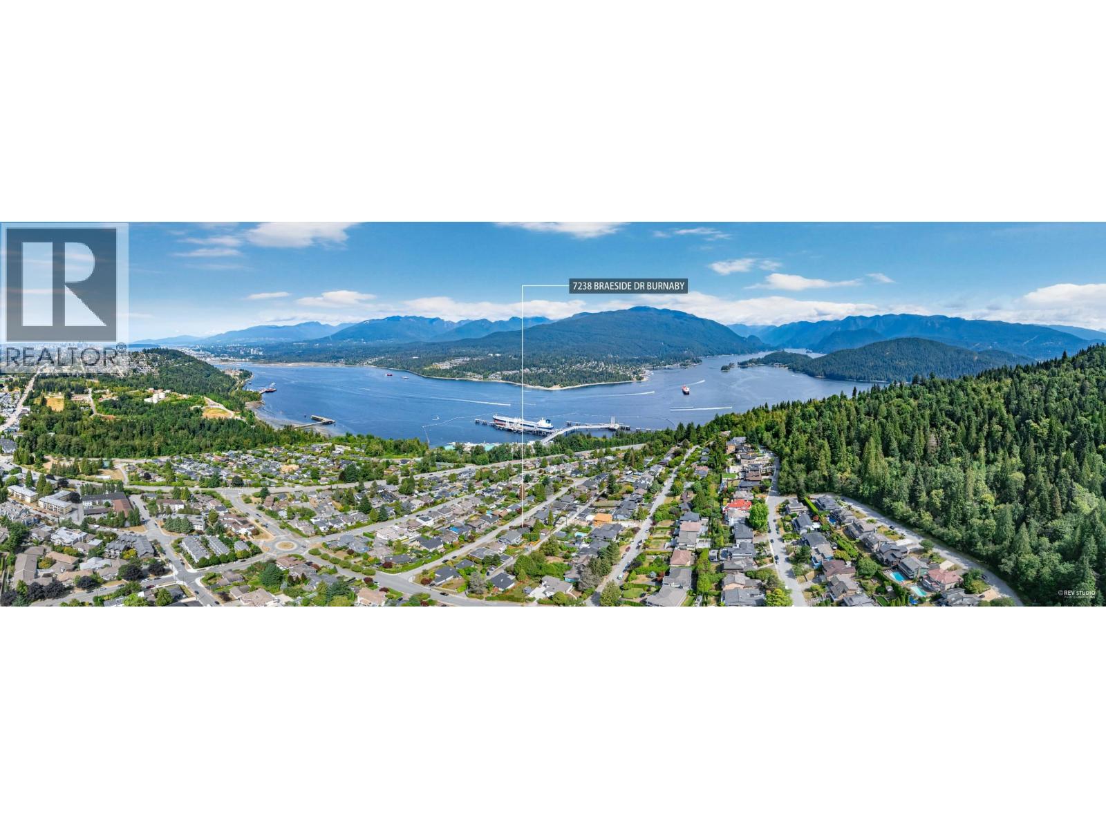 Photo 2 of 7238 Braeside Drive, Burnaby BC