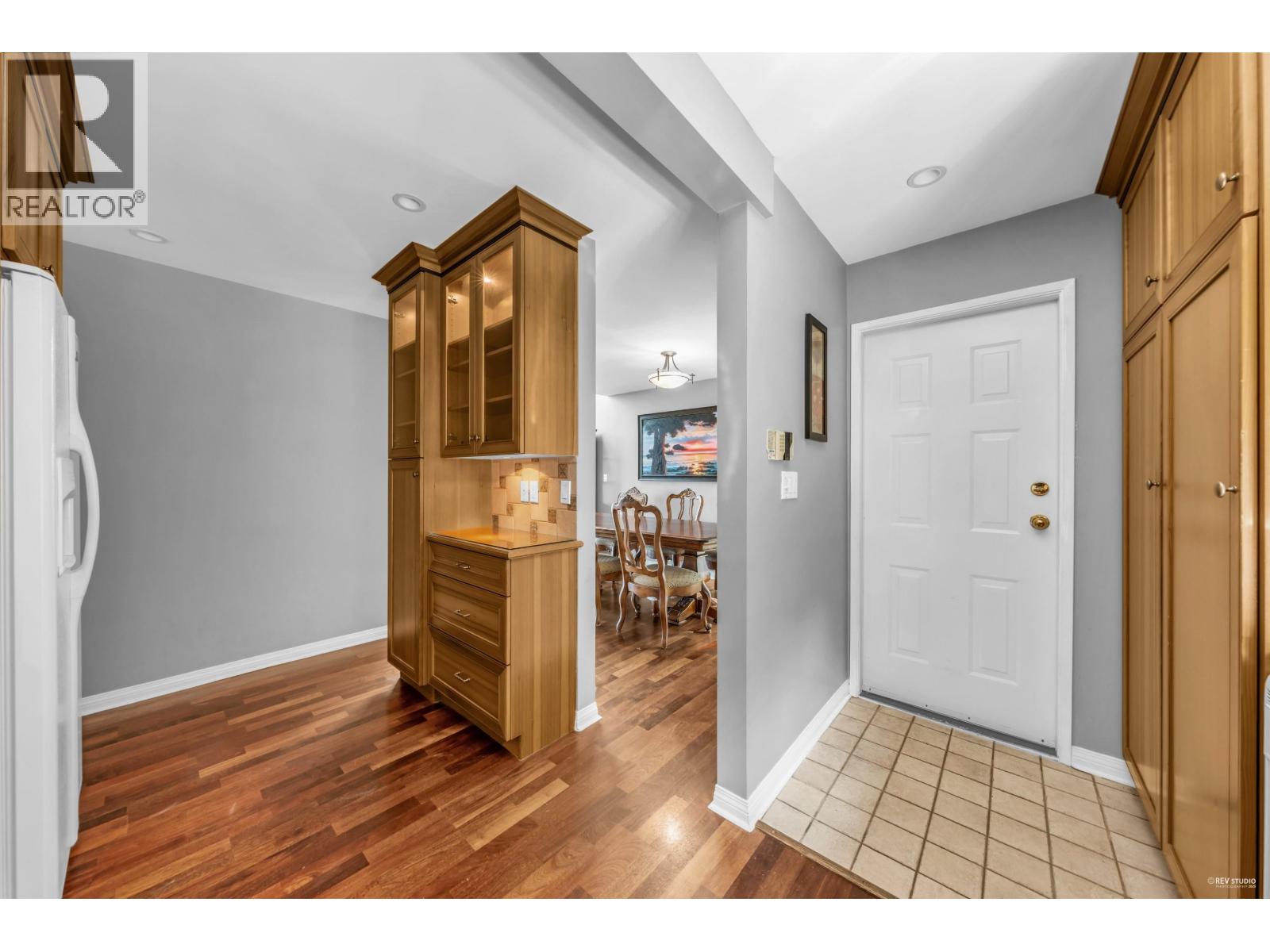 Photo 13 of 7238 Braeside Drive, Burnaby BC