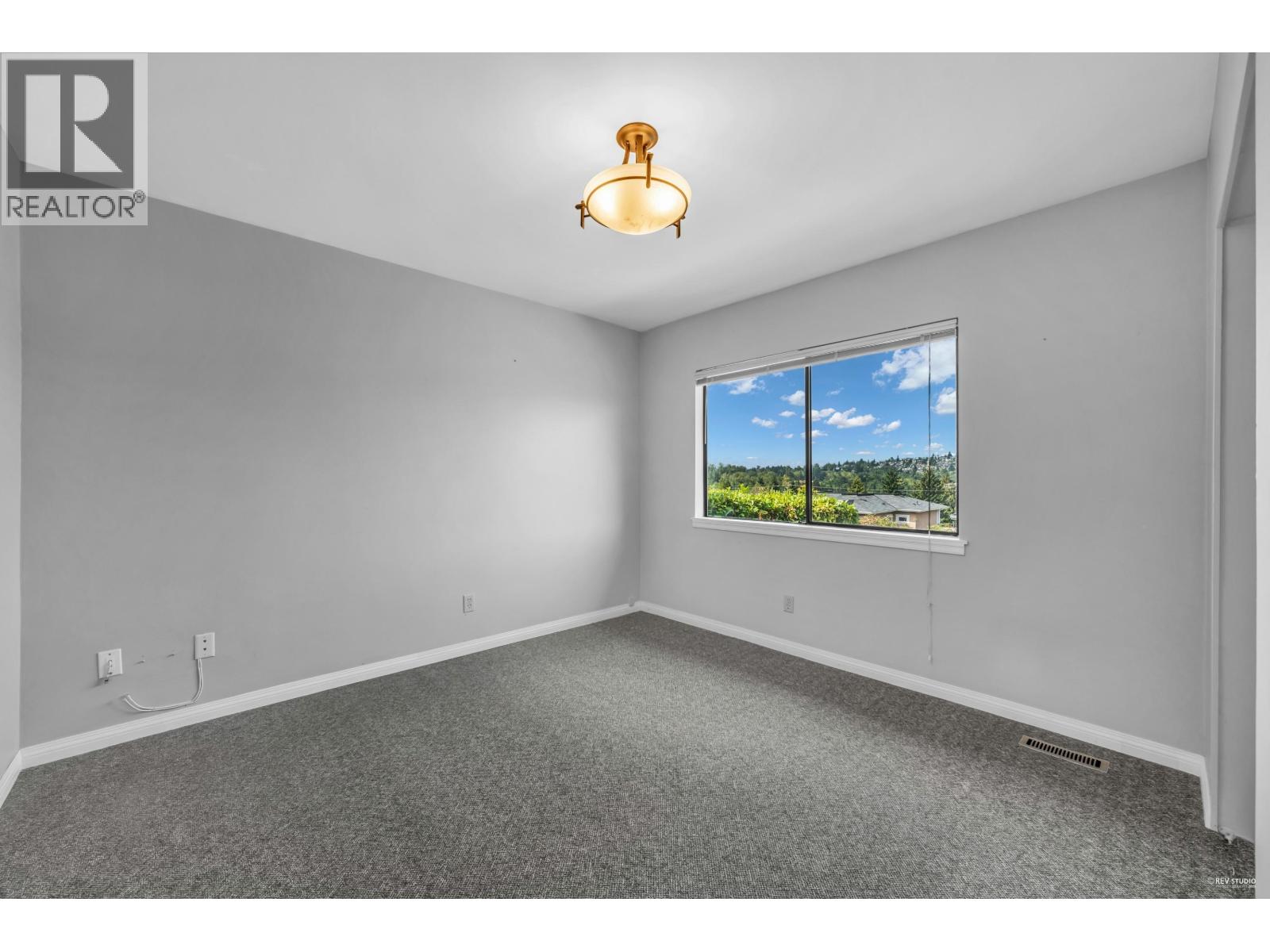 Photo 23 of 7238 Braeside Drive, Burnaby BC
