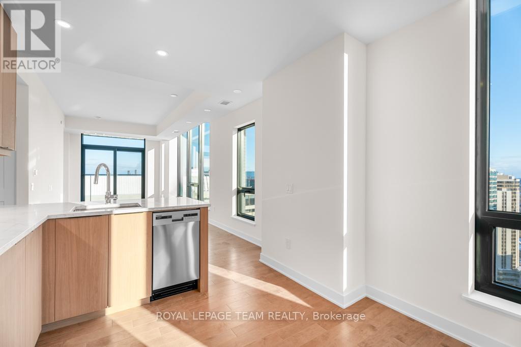 Photo 6 of 2704 340 Queen Street, Ottawa ON