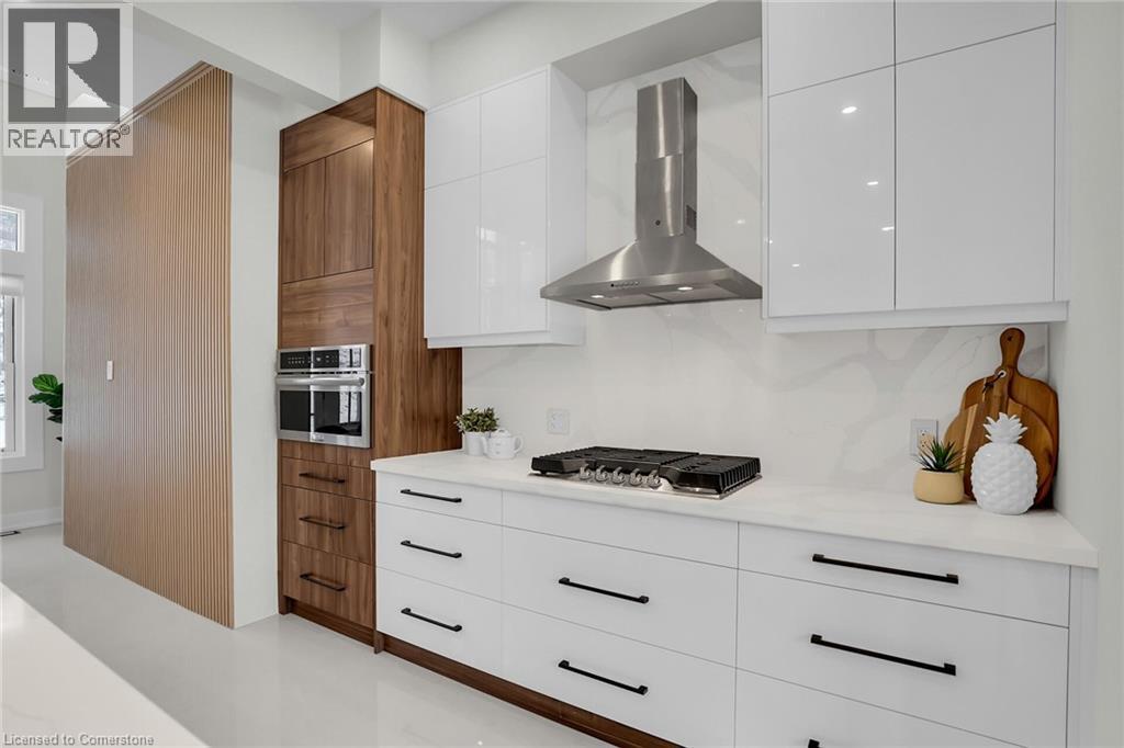 Photo 11 of 6638 Calaguiro Drive, Niagara Falls ON