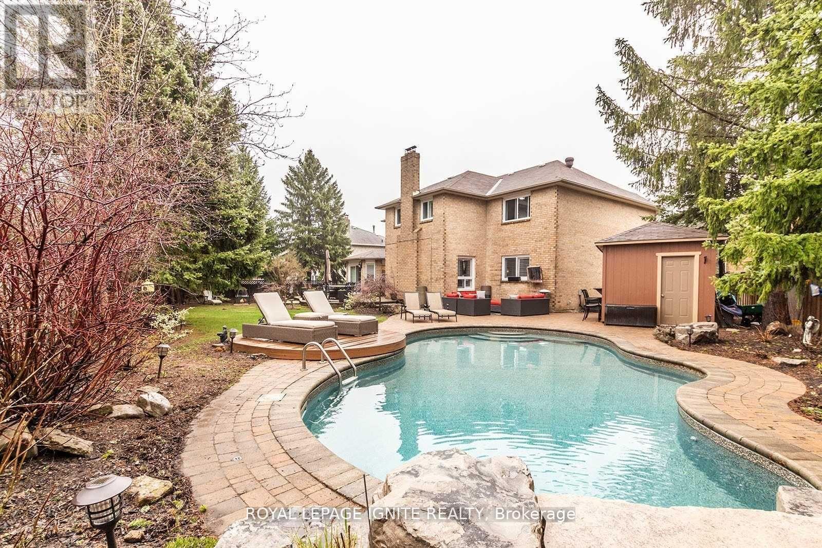 Photo 5 of Main Second 16 Chalmers Court, Brampton ON