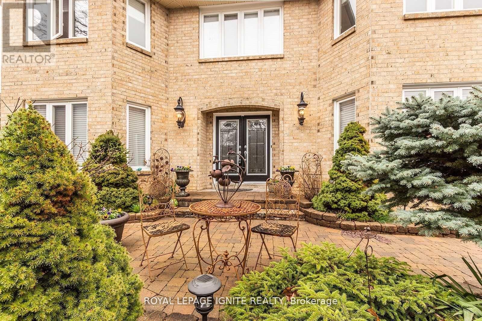 Photo 6 of Main Second 16 Chalmers Court, Brampton ON
