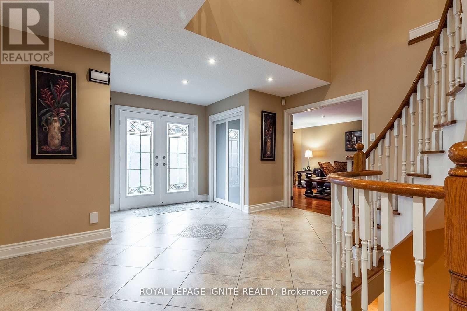 Photo 14 of Main Second 16 Chalmers Court, Brampton ON